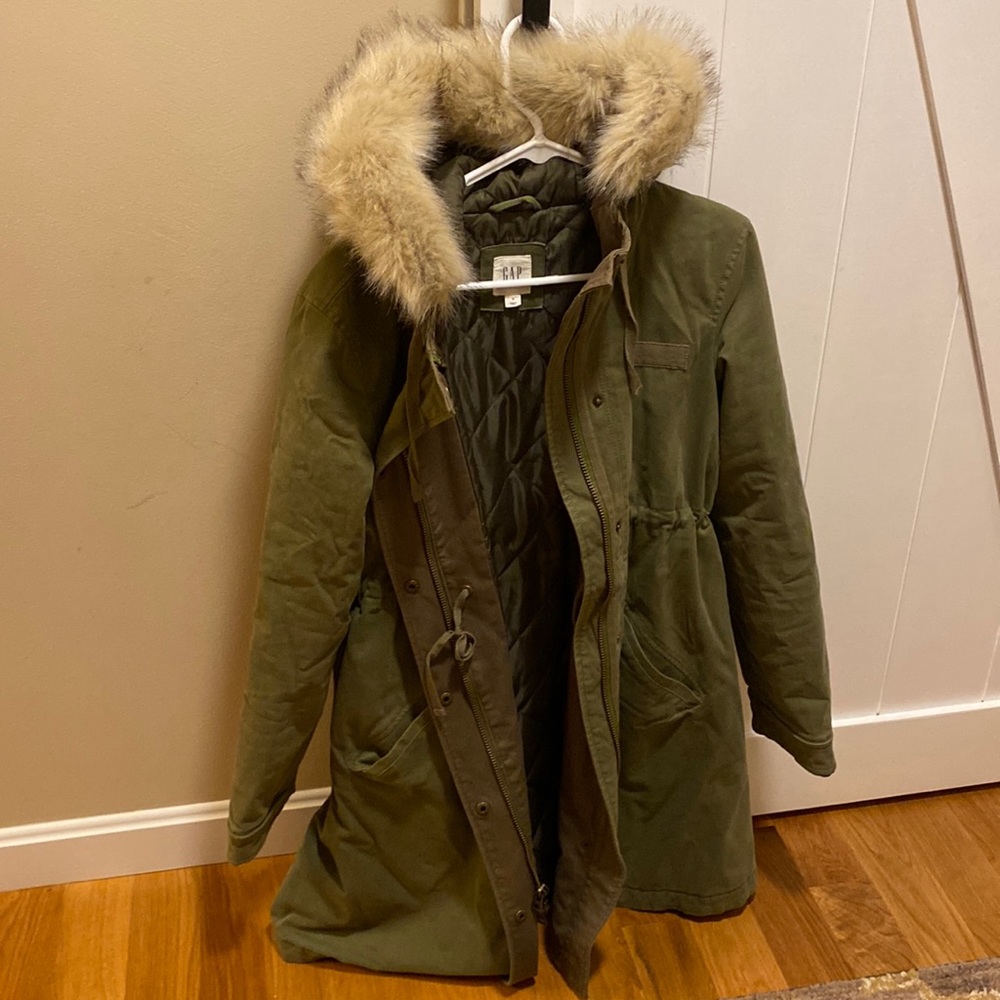 Gap maternity anorak winter jacket